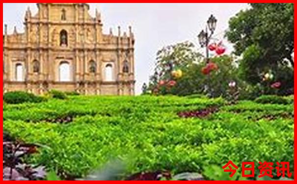 云南78月份适合旅游的地方